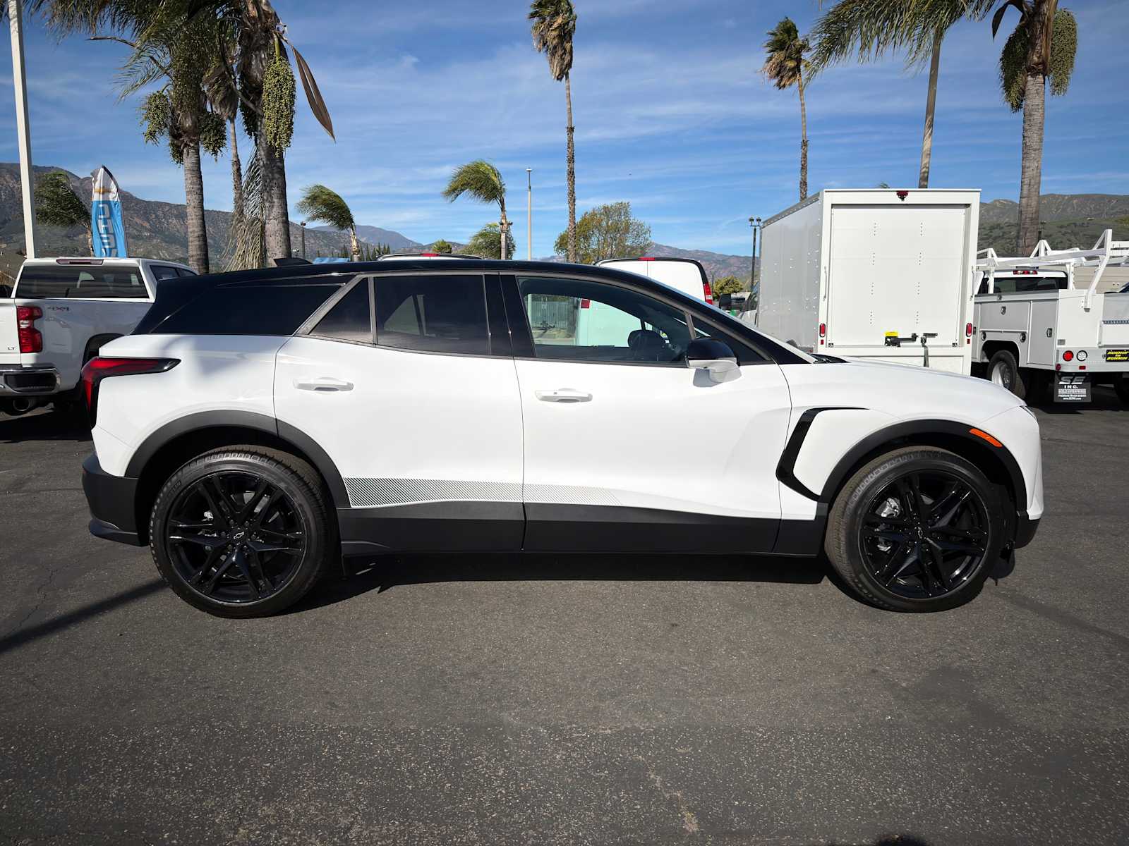 2026 Chevrolet Blazer EV LT - Photo 9
