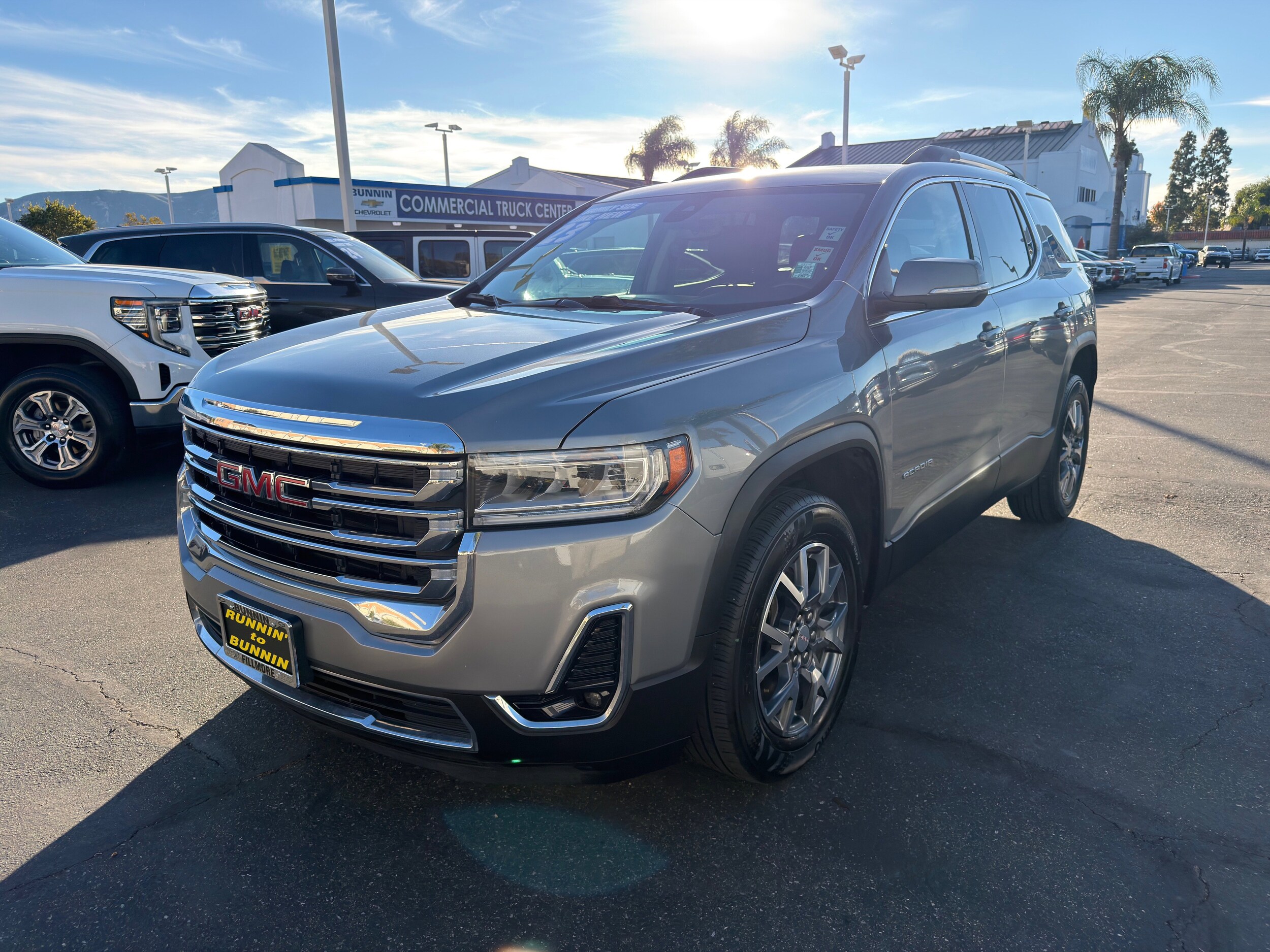 2023 Gmc Acadia SLT photo 4