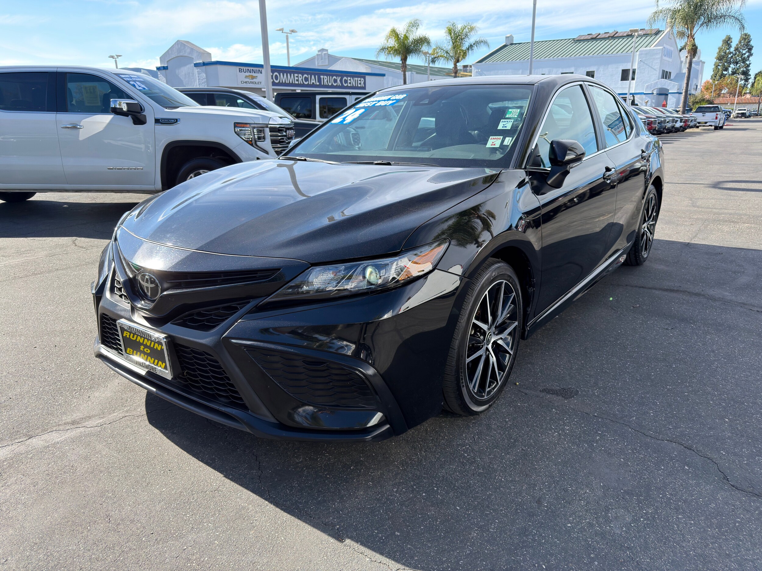 2024 Toyota Camry SE photo 3