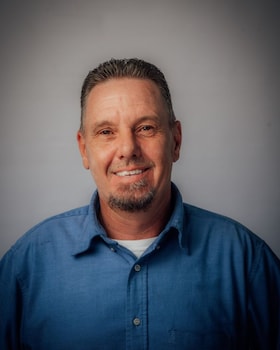 Staff member JASON SOCIA from b76b5b92f8d1