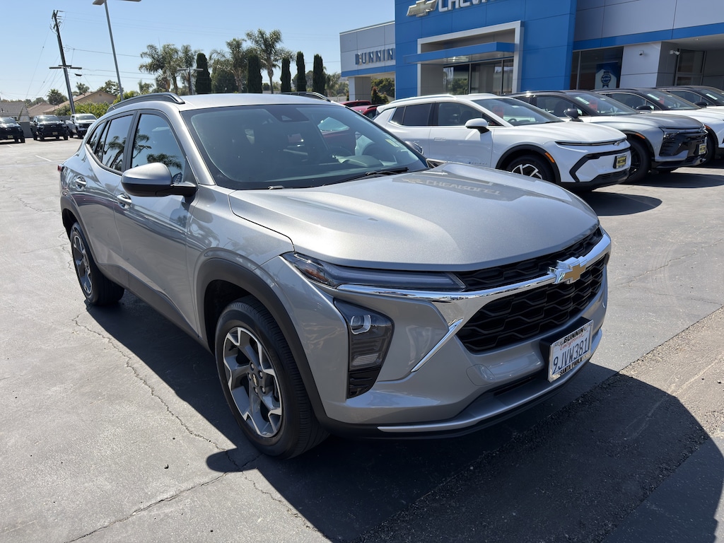 Used 2024 Chevrolet Trax LT SUV