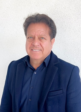 Staff member Gabriel Aguilar from ID_d498b2d81e80