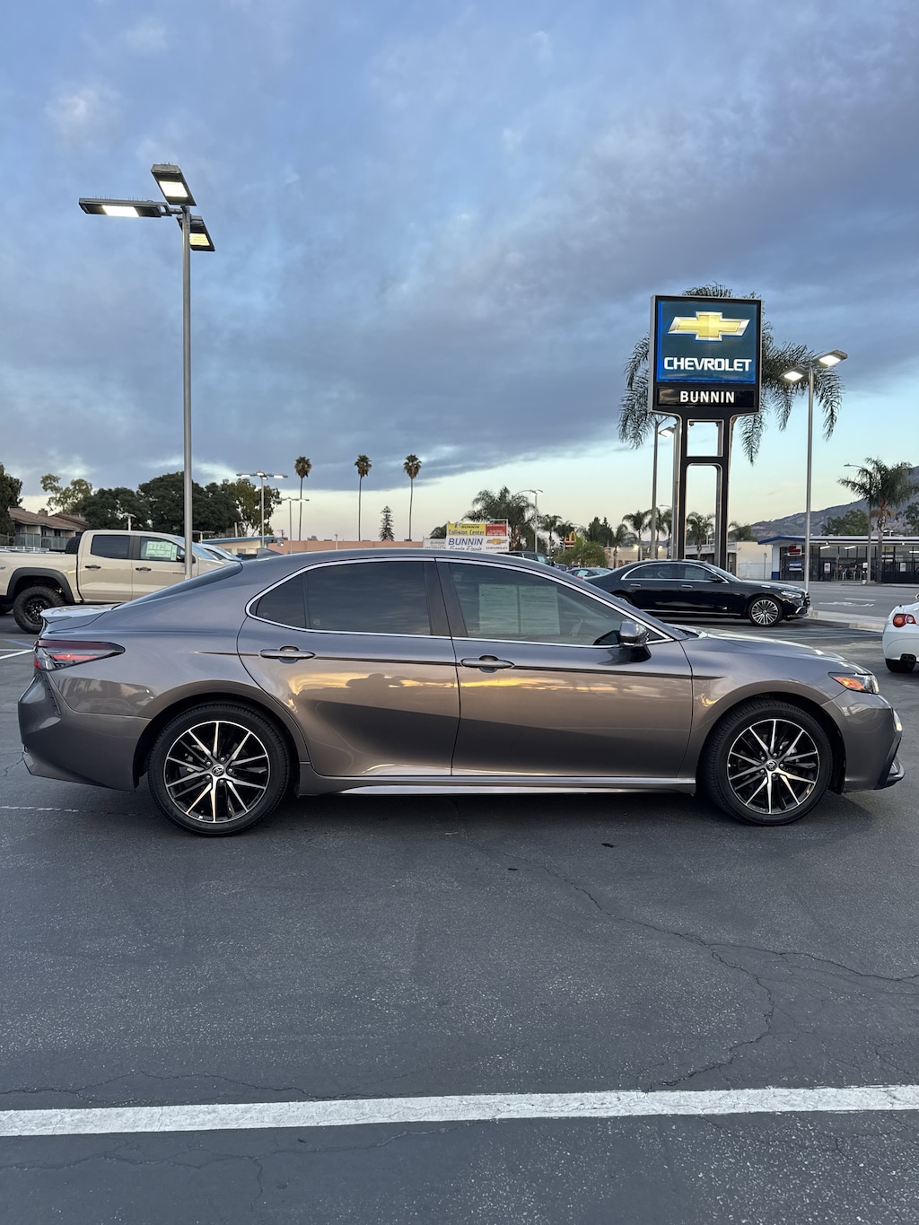 Used 2022 Toyota Camry SE