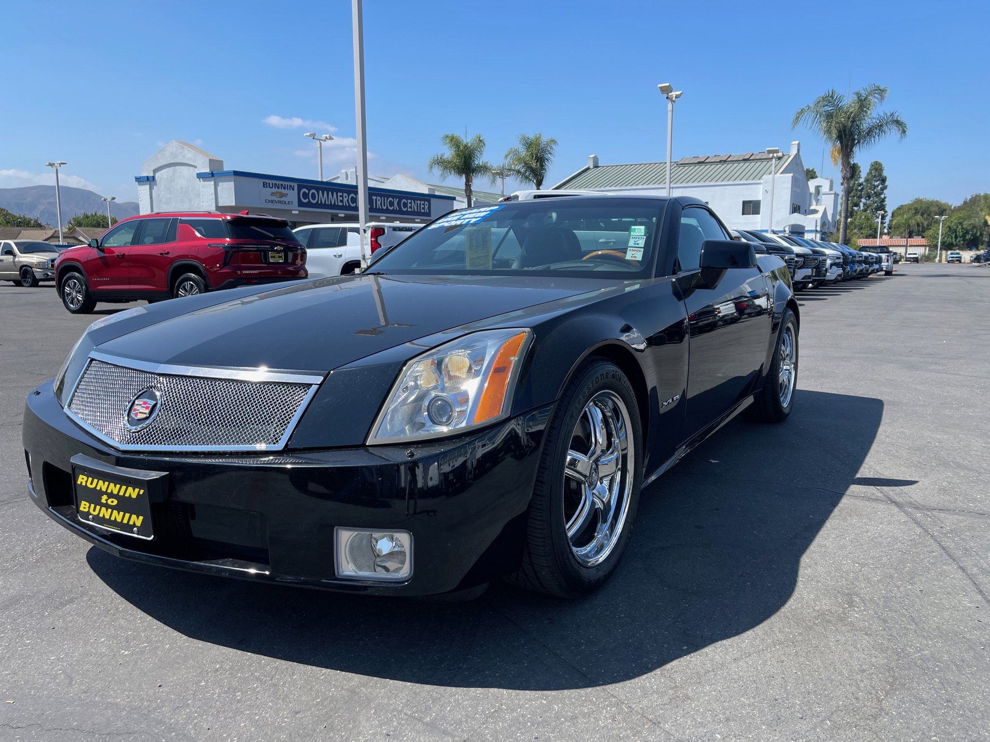 2004 Cadillac XLR photo 3