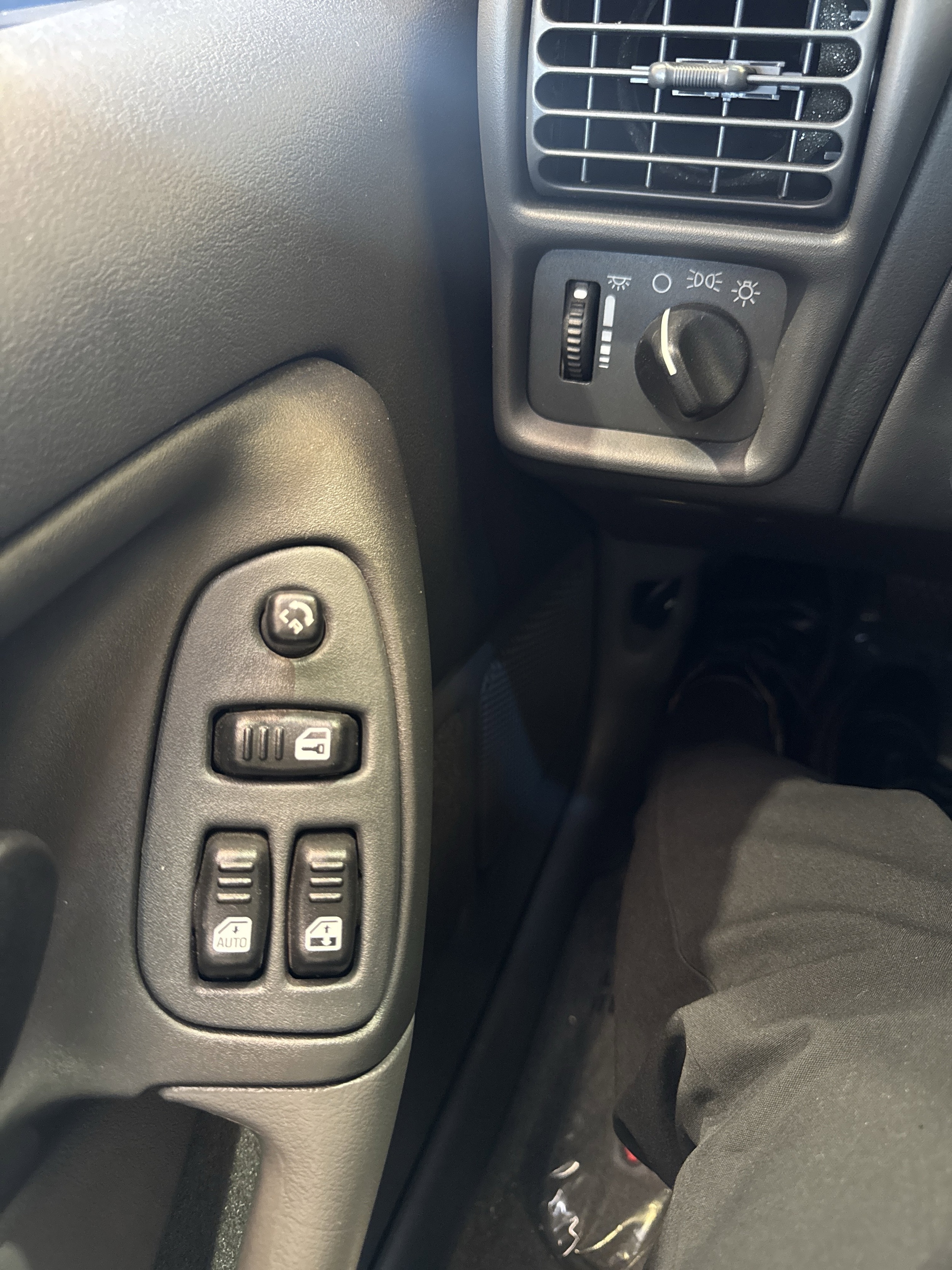 1997 Chevrolet Camaro - Photo 27