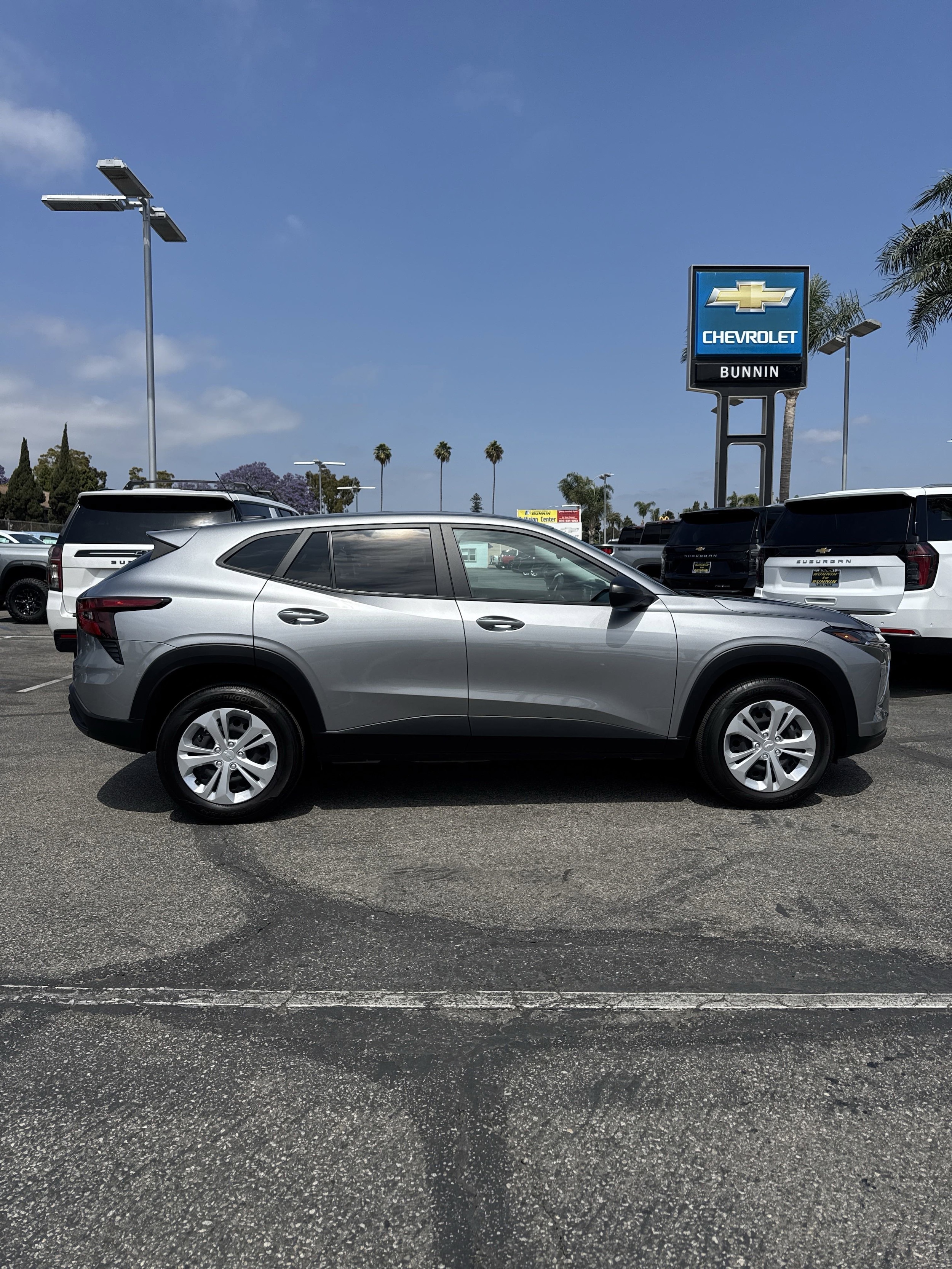Used 2024 Chevrolet Trax LS with VIN KL77LFE2XRC120559 for sale in Santa Paula, CA