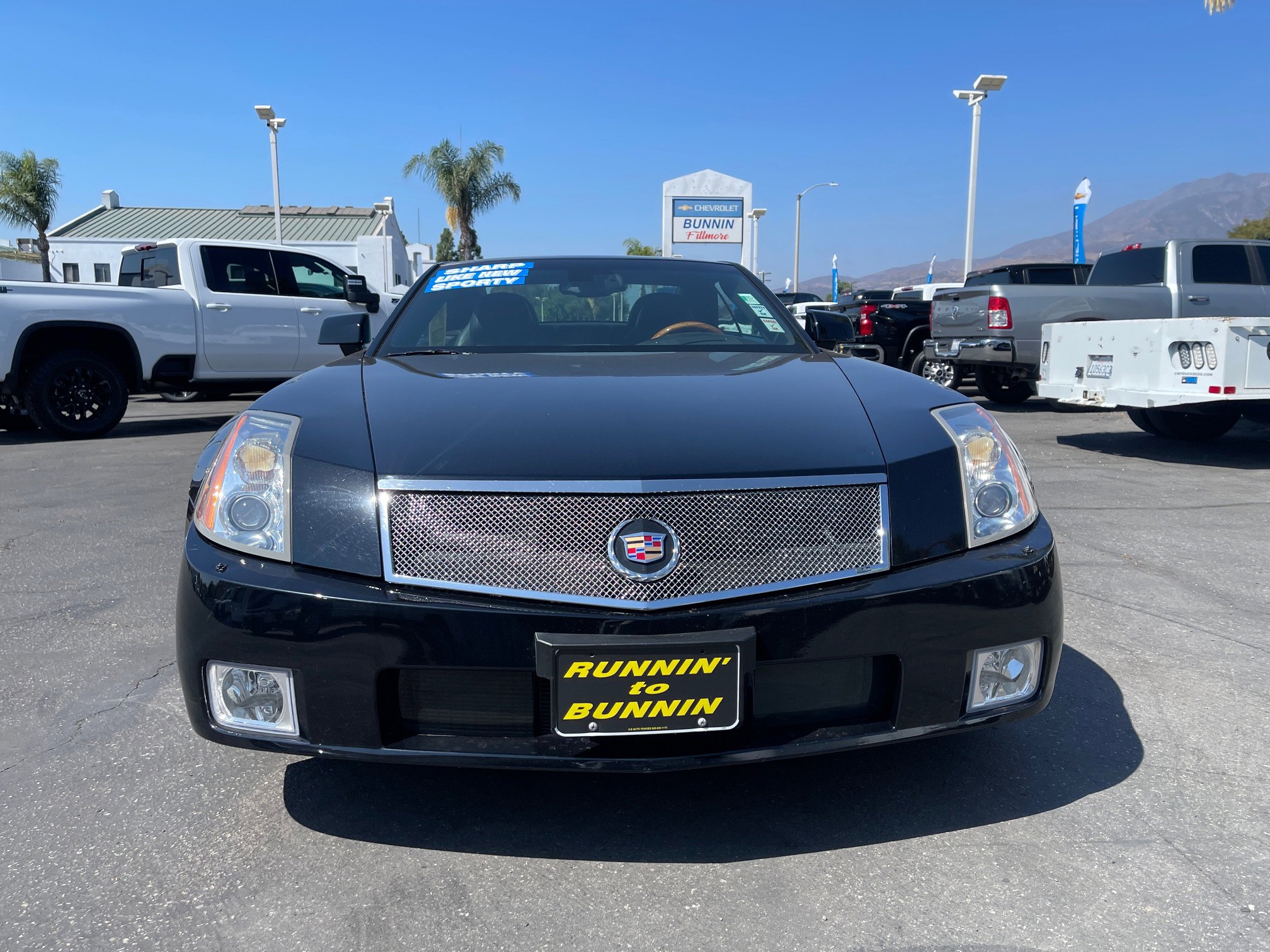 2004 Cadillac XLR photo 2
