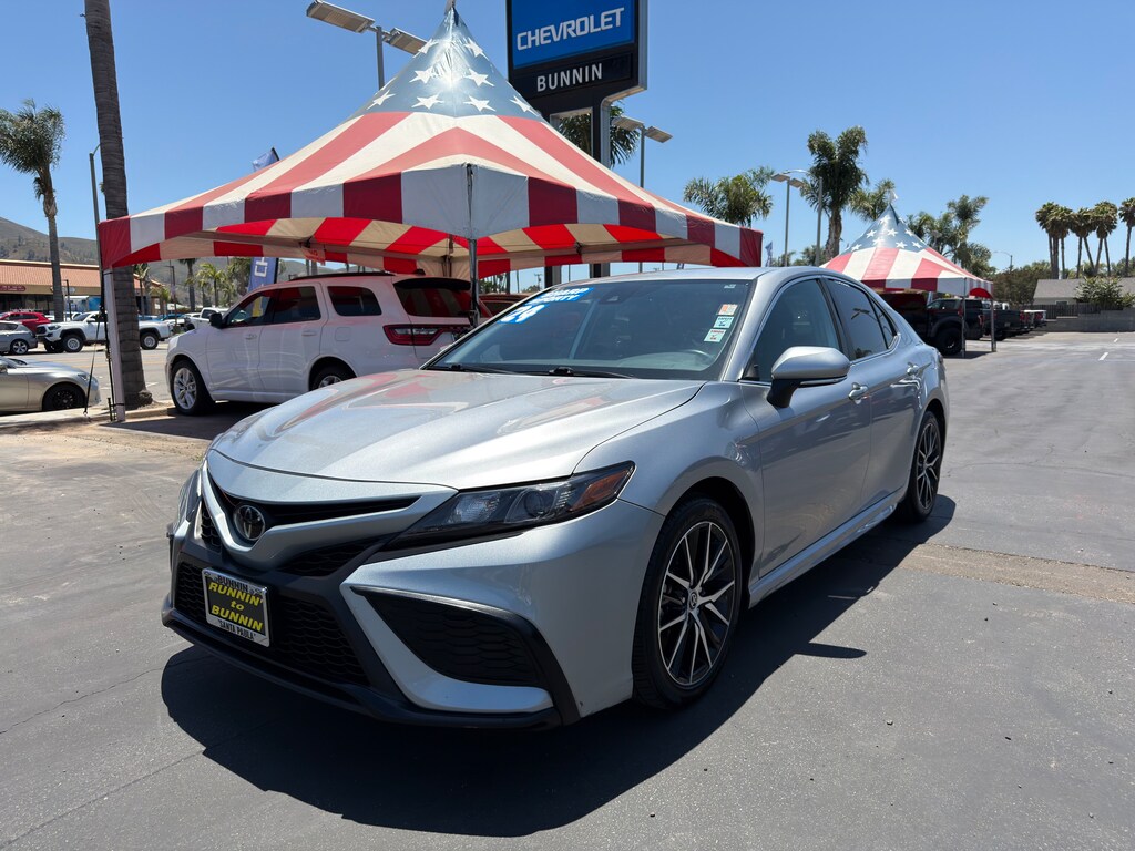 Used 2024 Toyota Camry SE