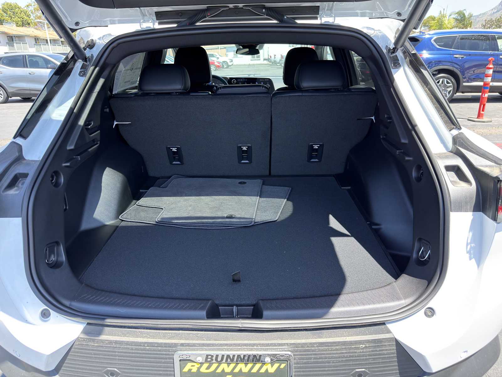 2026 Chevrolet Equinox EV 2LT - Photo 15