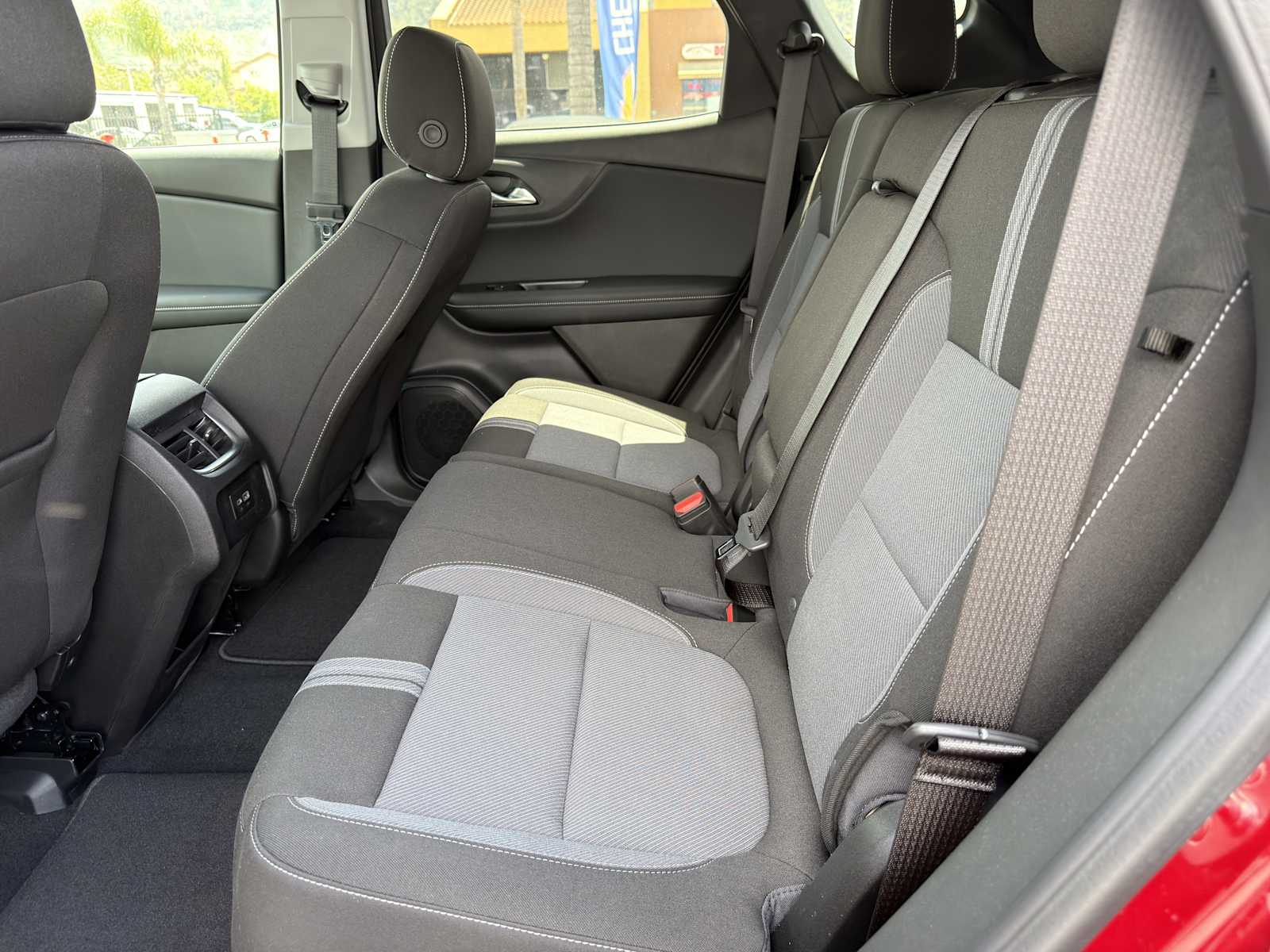 2025 Chevrolet Blazer 2LT - Photo 18