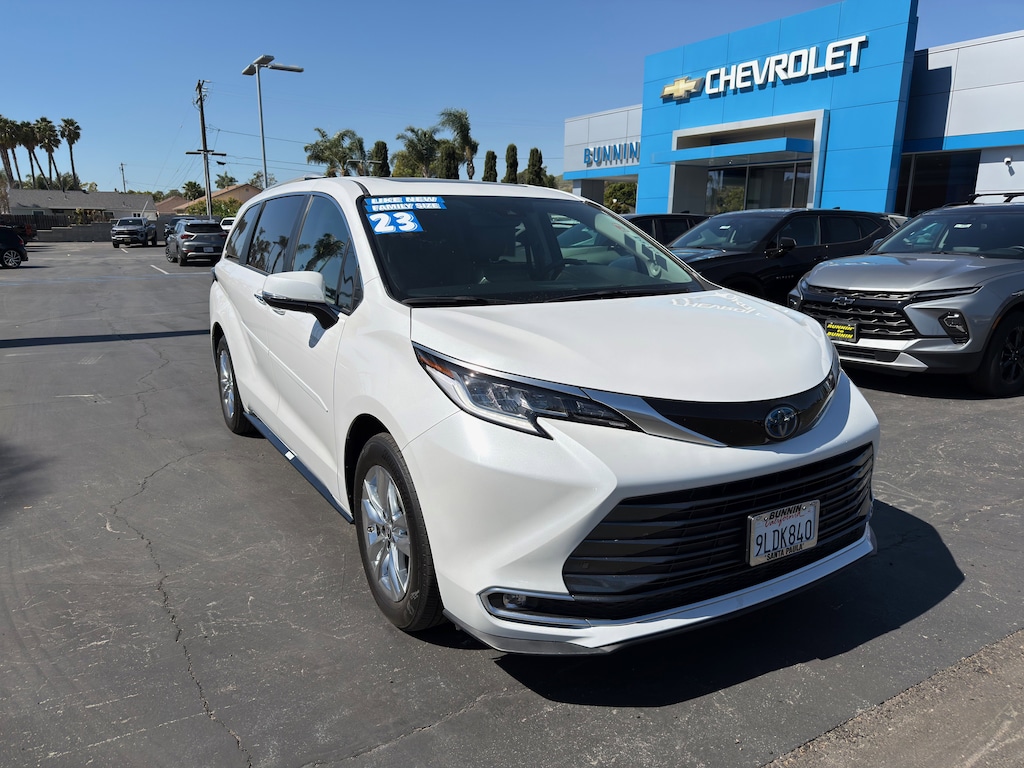 Used 2023 Toyota Sienna Limited