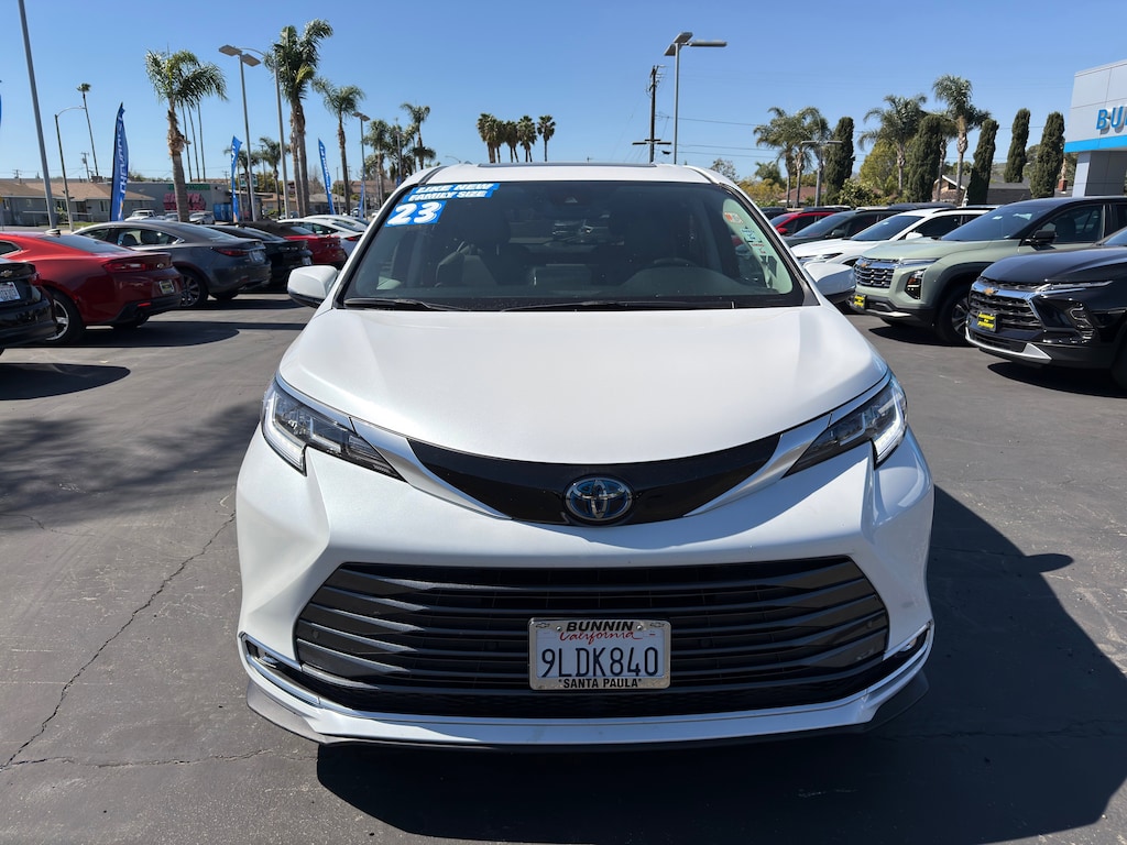 Used 2023 Toyota Sienna Limited