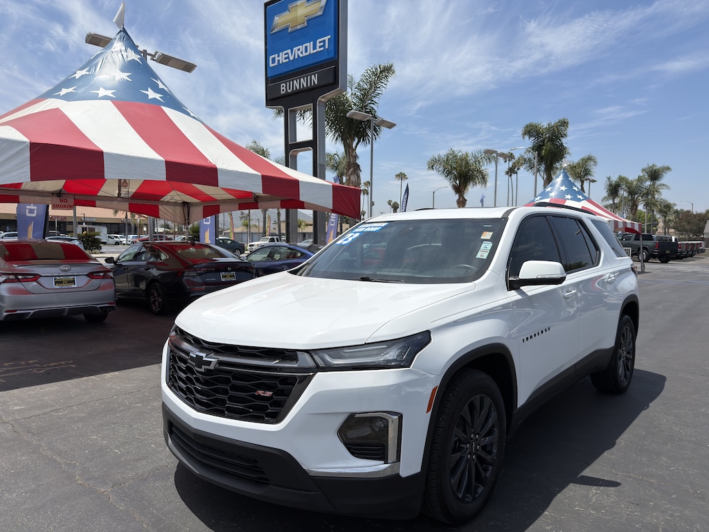 Used 2023 Chevrolet Traverse RS SUV