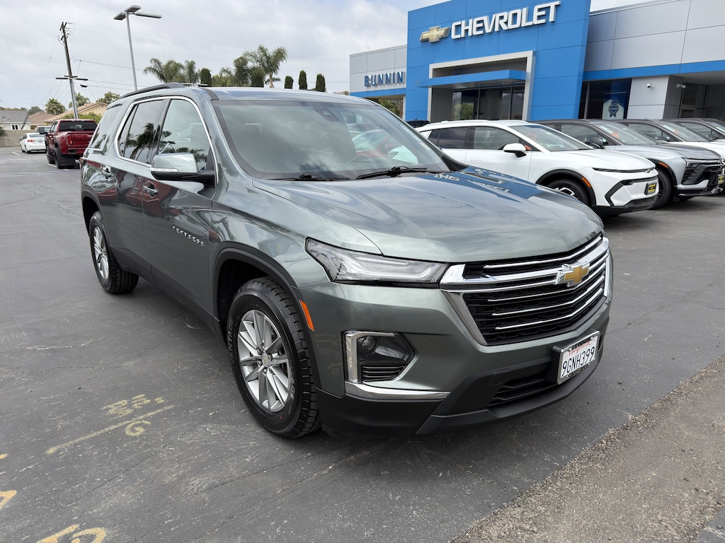 Used 2023 Chevrolet Traverse LT Cloth SUV