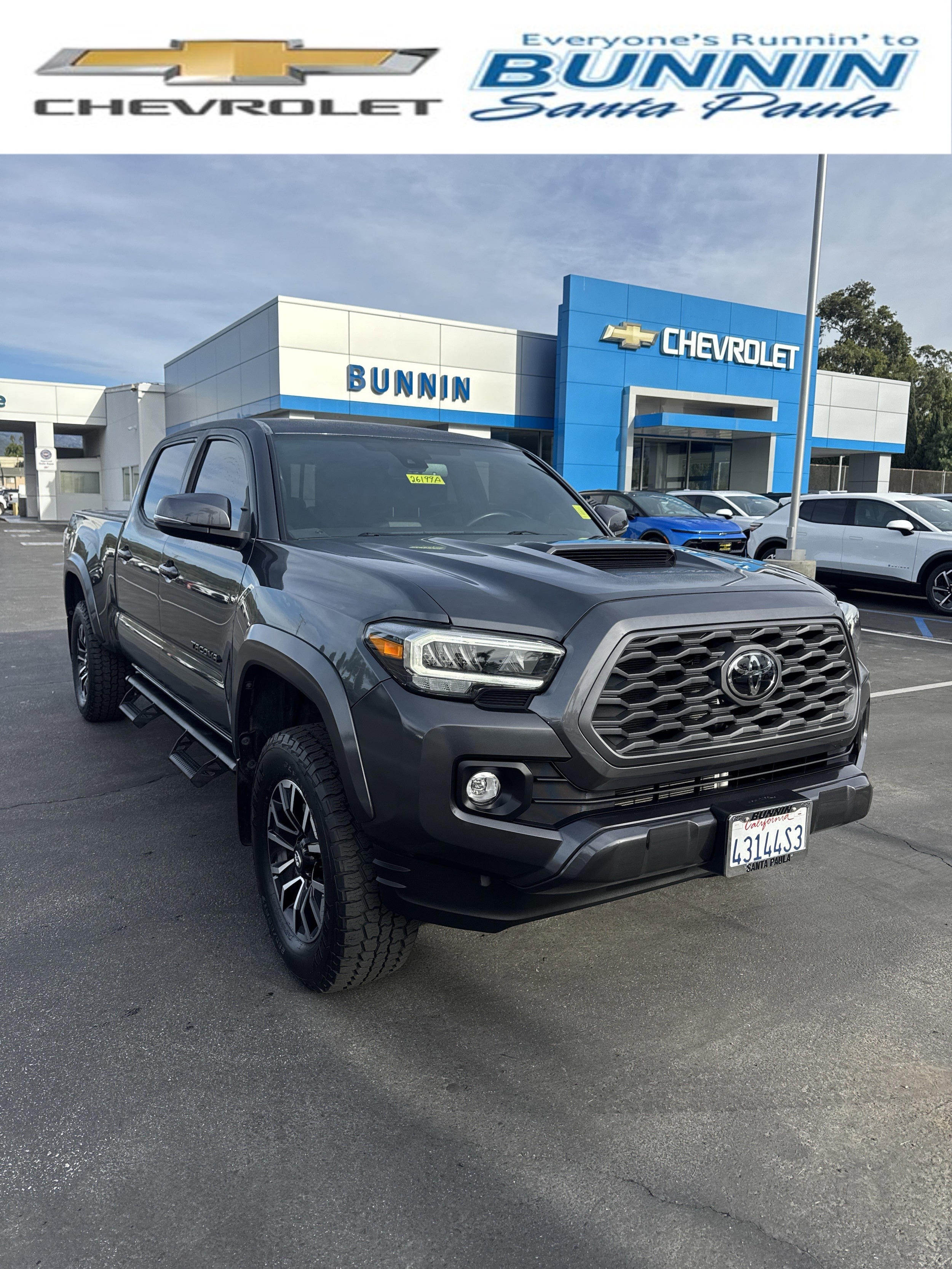2023 Toyota Tacoma TRD Sport's photo