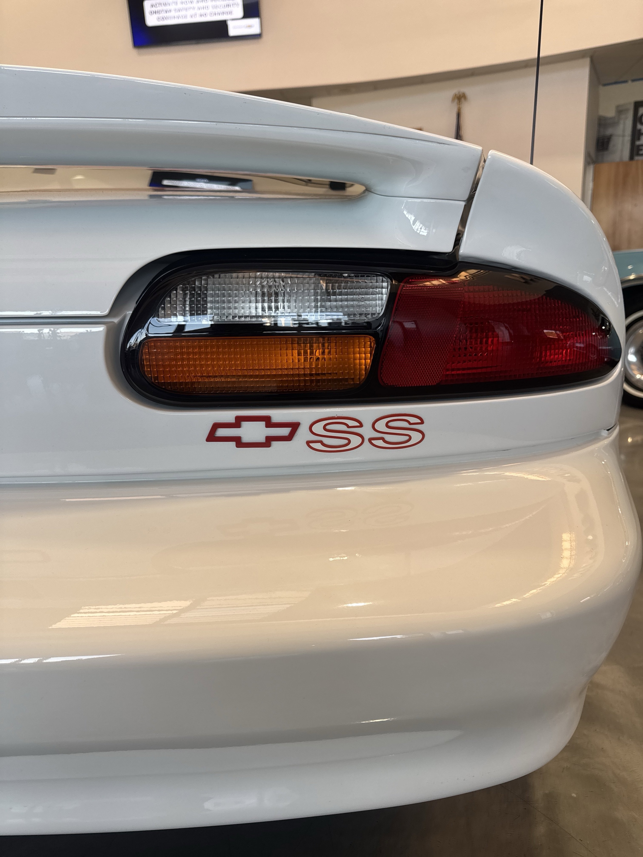 1997 Chevrolet Camaro - Photo 10