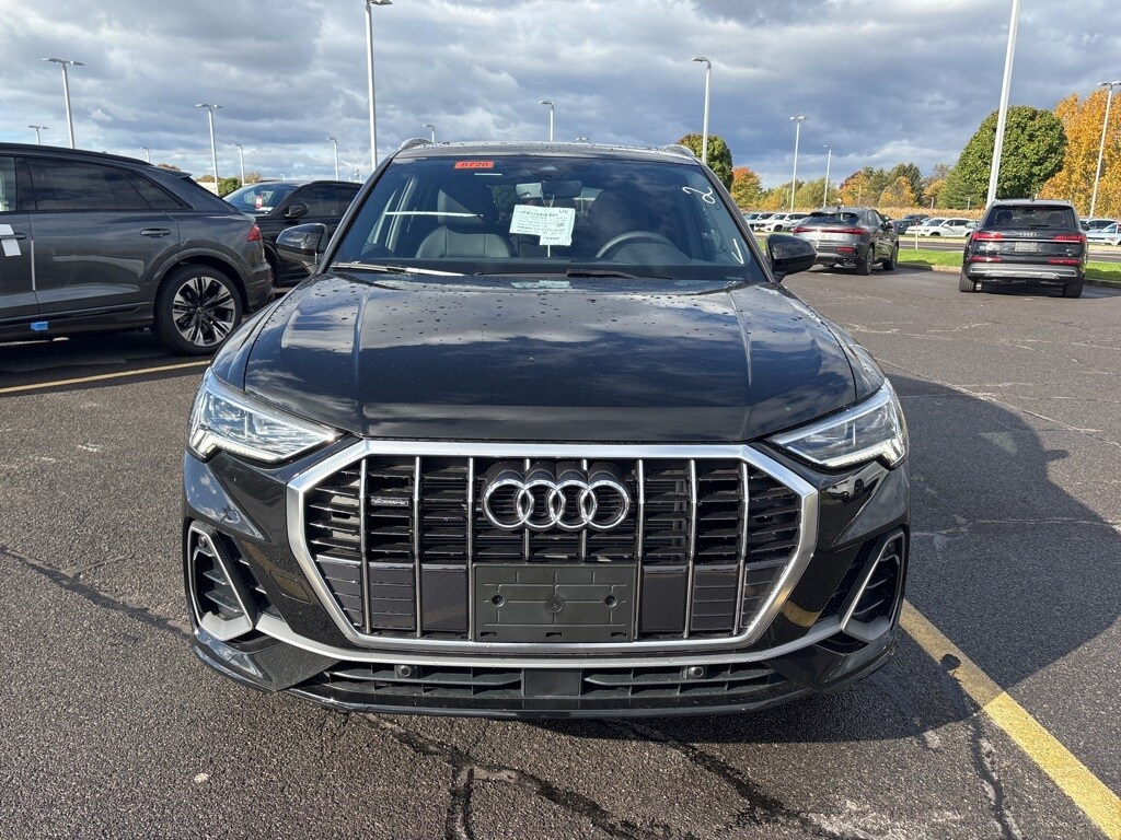 New 2025 Audi Q3 Premium SUV