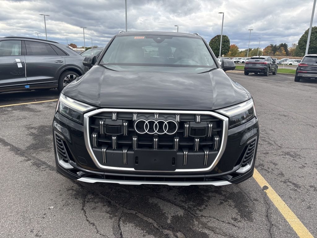 New 2025 Audi Q7 55 Premium Plus SUV