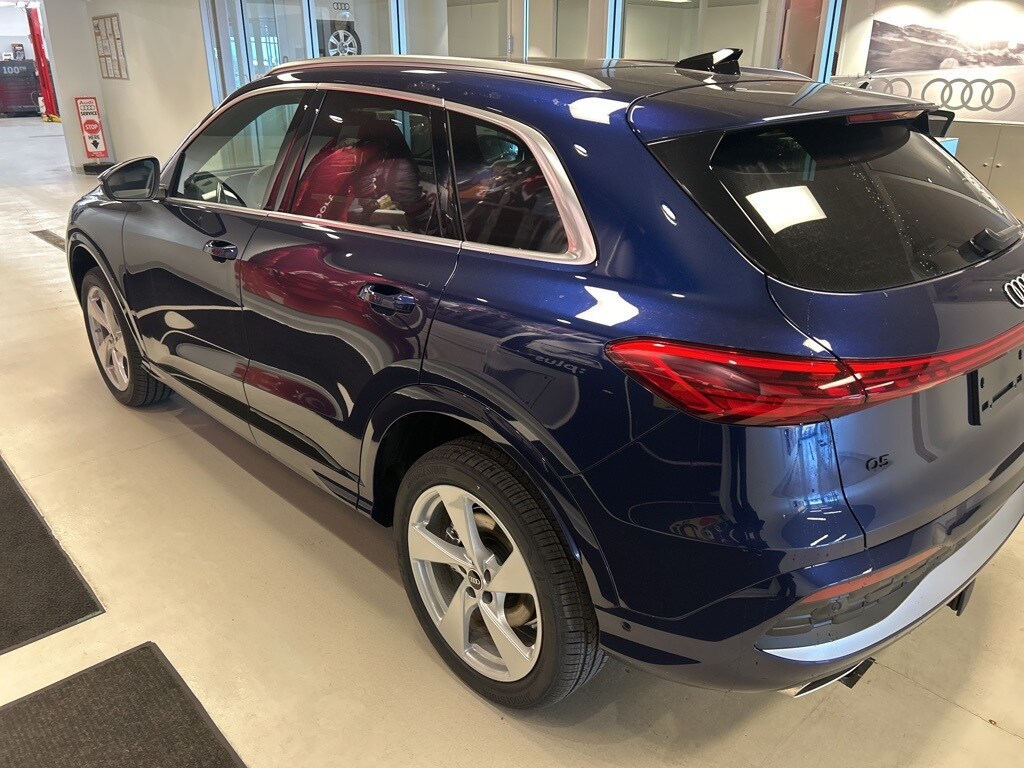 2025 Audi Q5 2.0T Premium Plus photo 4