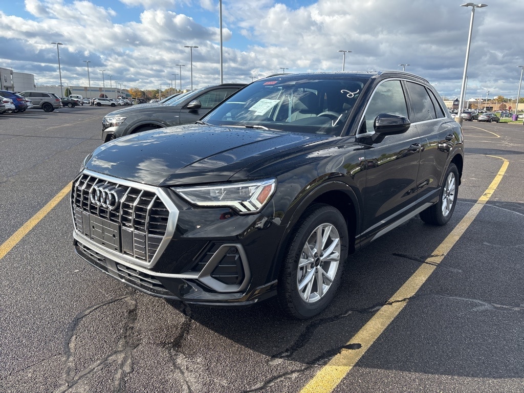 New 2025 Audi Q3 Premium SUV