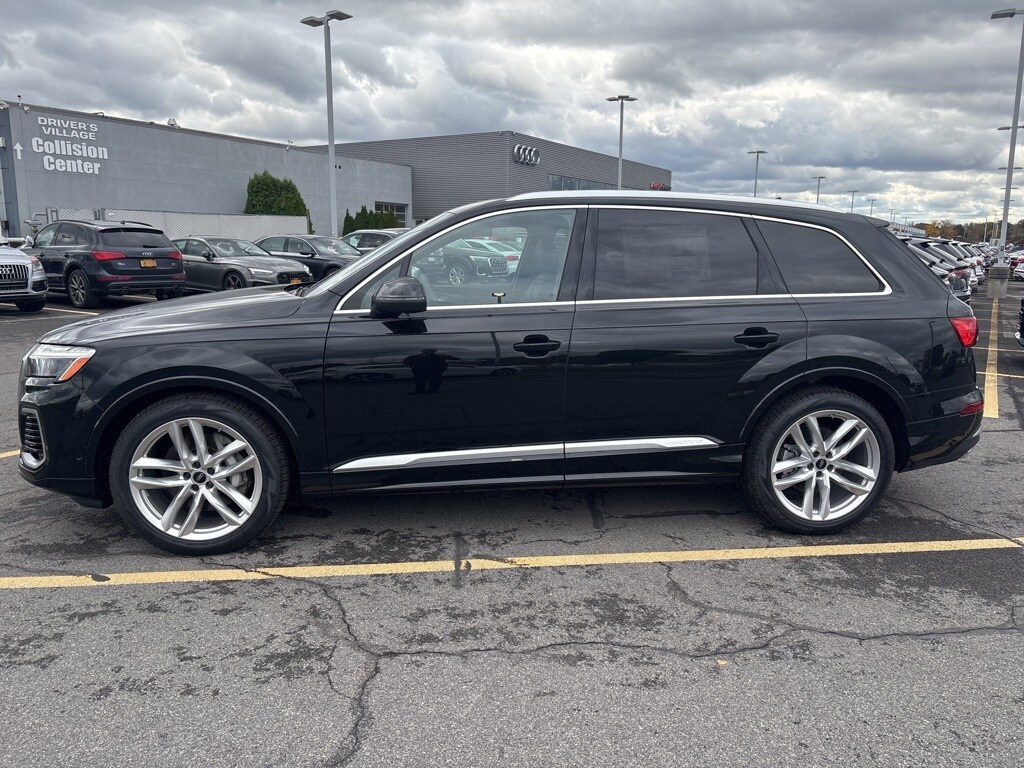 New 2025 Audi Q7 55 Premium Plus SUV