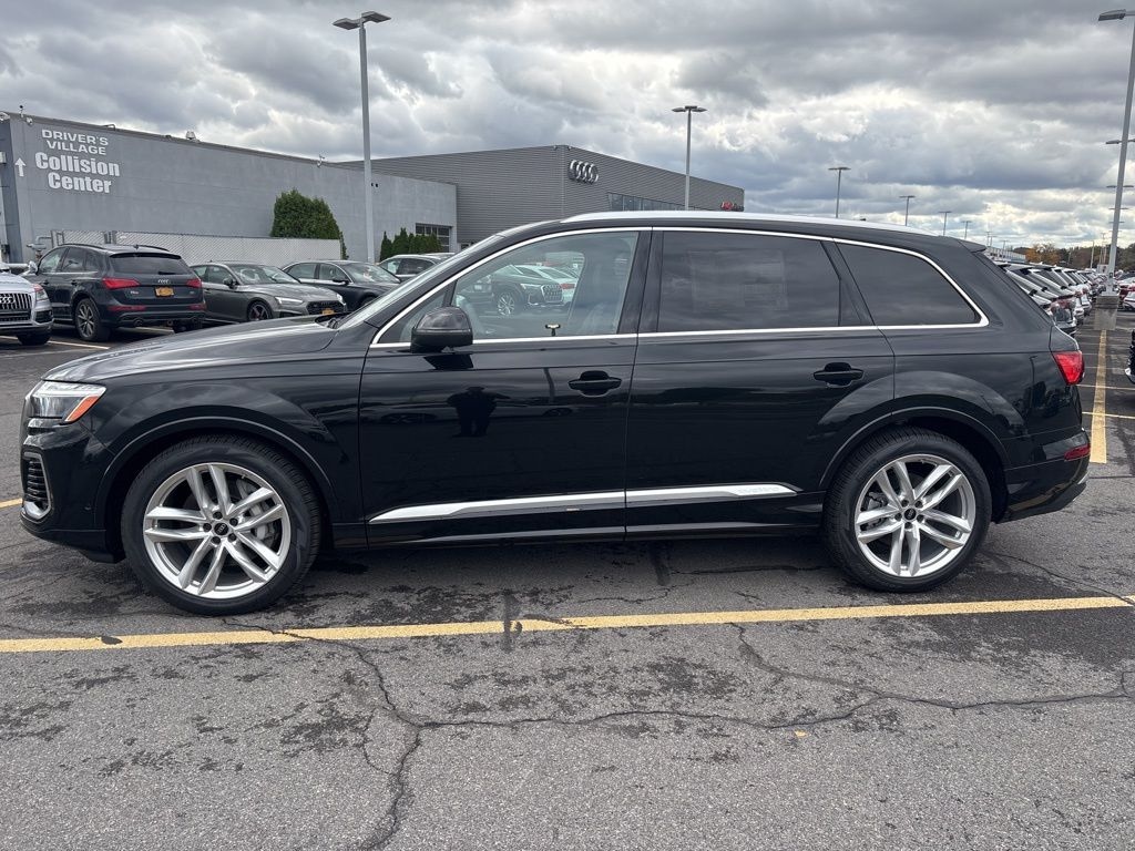 New 2025 Audi Q7 55 Premium Plus SUV