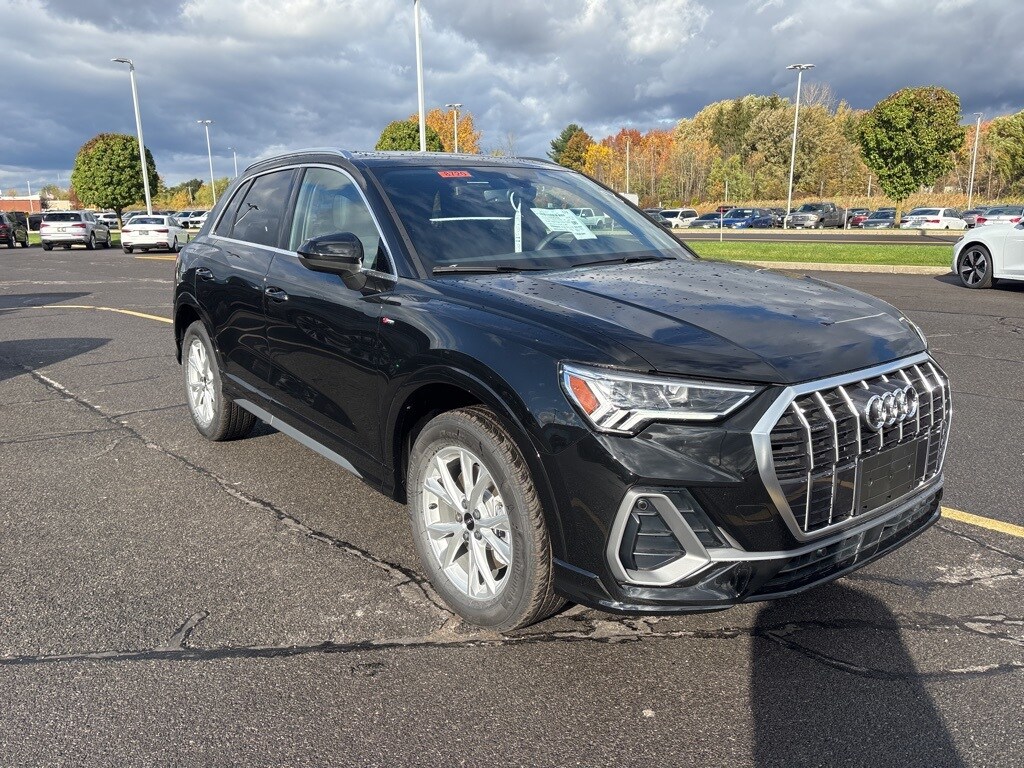 New 2025 Audi Q3 Premium SUV