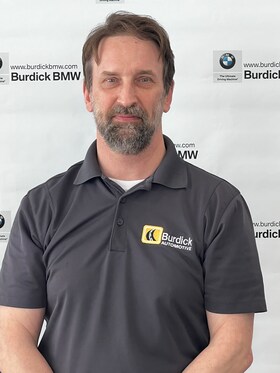 Staff member Brian Loop from ID_fc5e1327e253