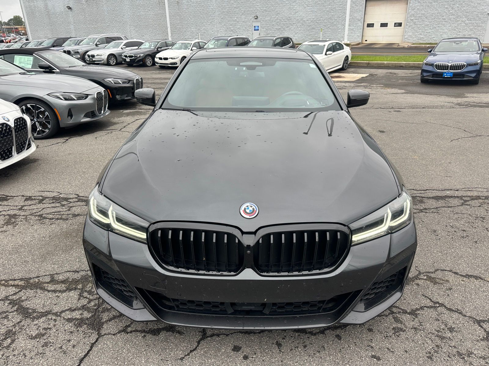 2023 Bmw M550i xDrive photo 2