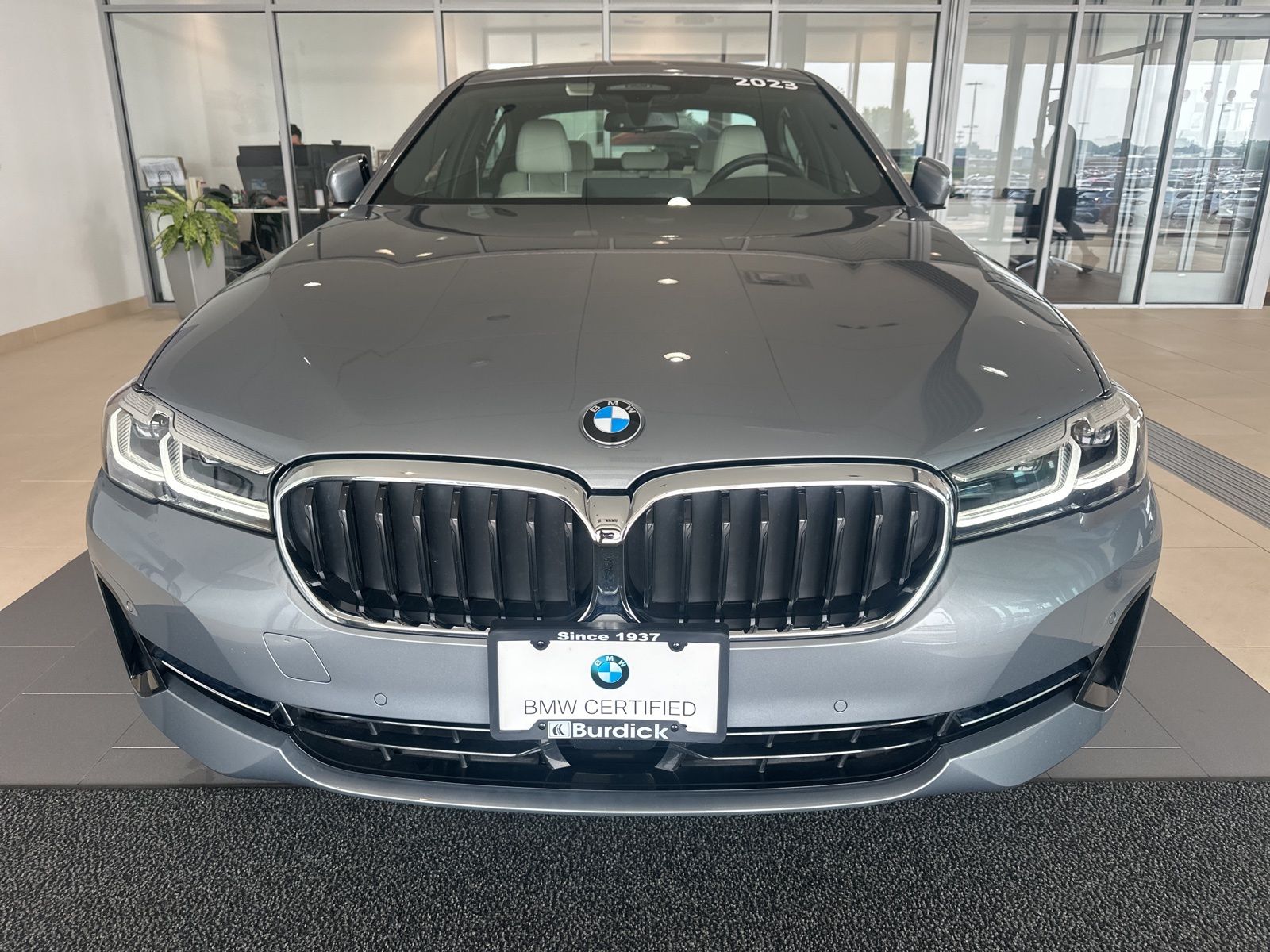 2023 Bmw 530i xDrive photo 3