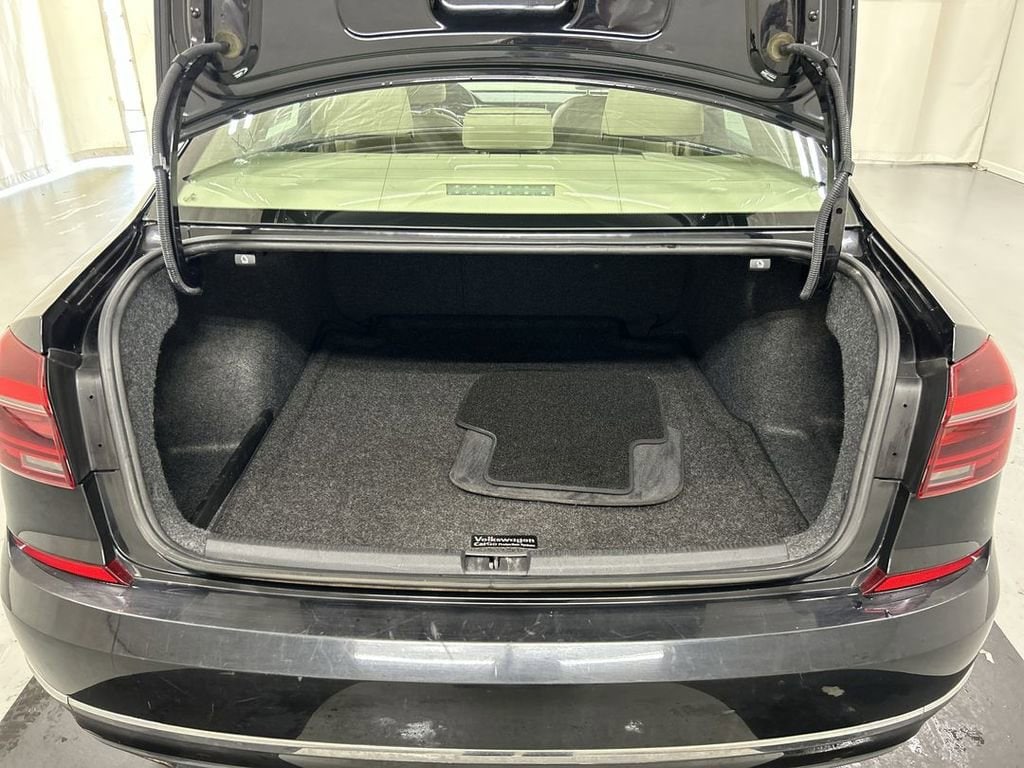 2017 Volkswagen Passat SE - Photo 22