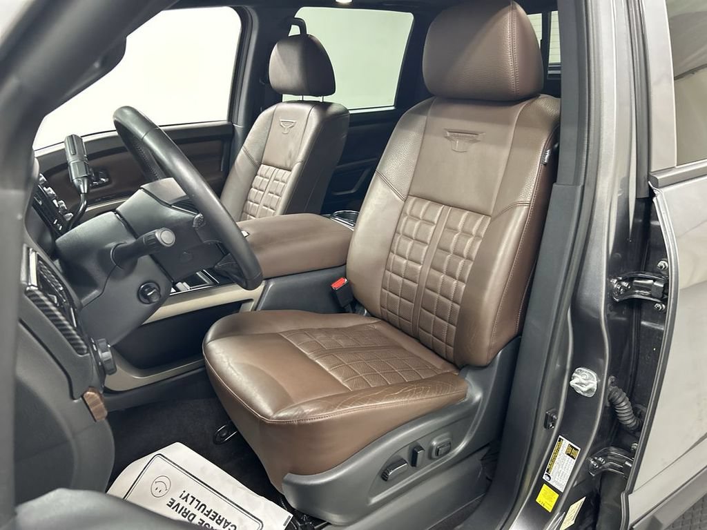 2023 Nissan Titan Platinum Reserve - Photo 9
