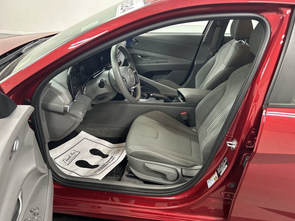 2024 Hyundai Elantra SEL - Photo 9