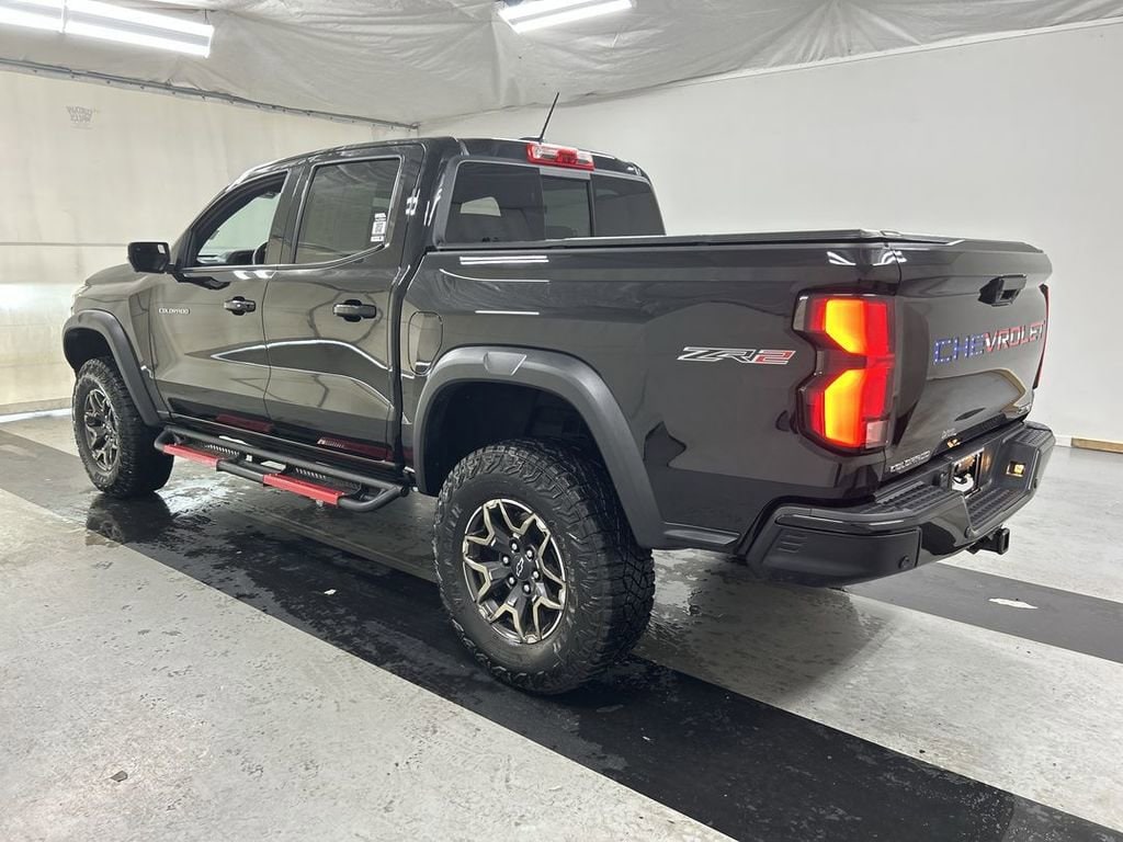 2024 Chevrolet Colorado ZR2 - Photo 7