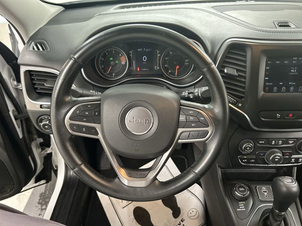 Used 2019 Jeep Cherokee Latitude Plus 4x4 SUV