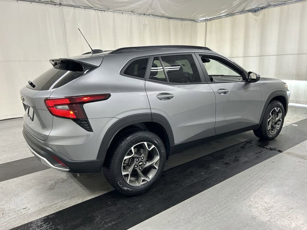 Used 2024 Chevrolet Trax LT SUV