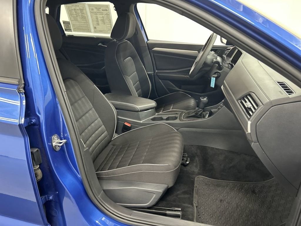 2023 Volkswagen Jetta Sport - Photo 22