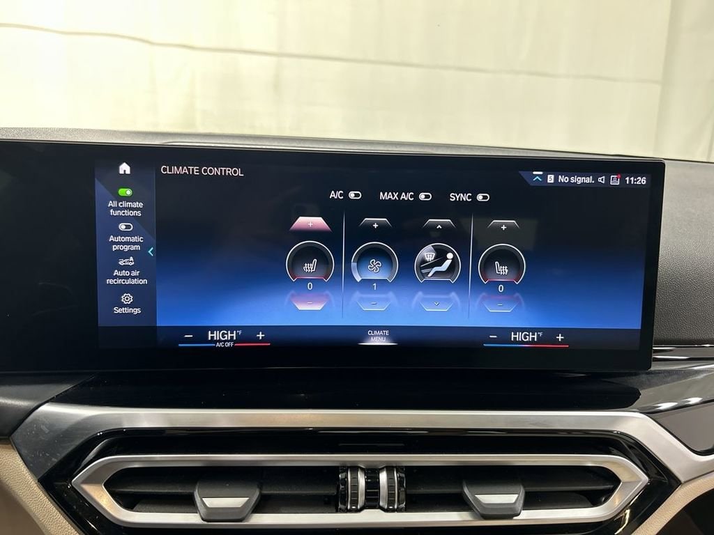 2023 BMW 3 Series 330e - Photo 17