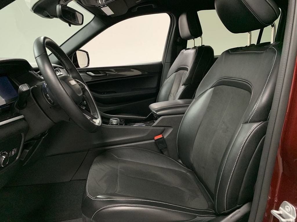 2022 Jeep Grand Cherokee L Altitude - Photo 9