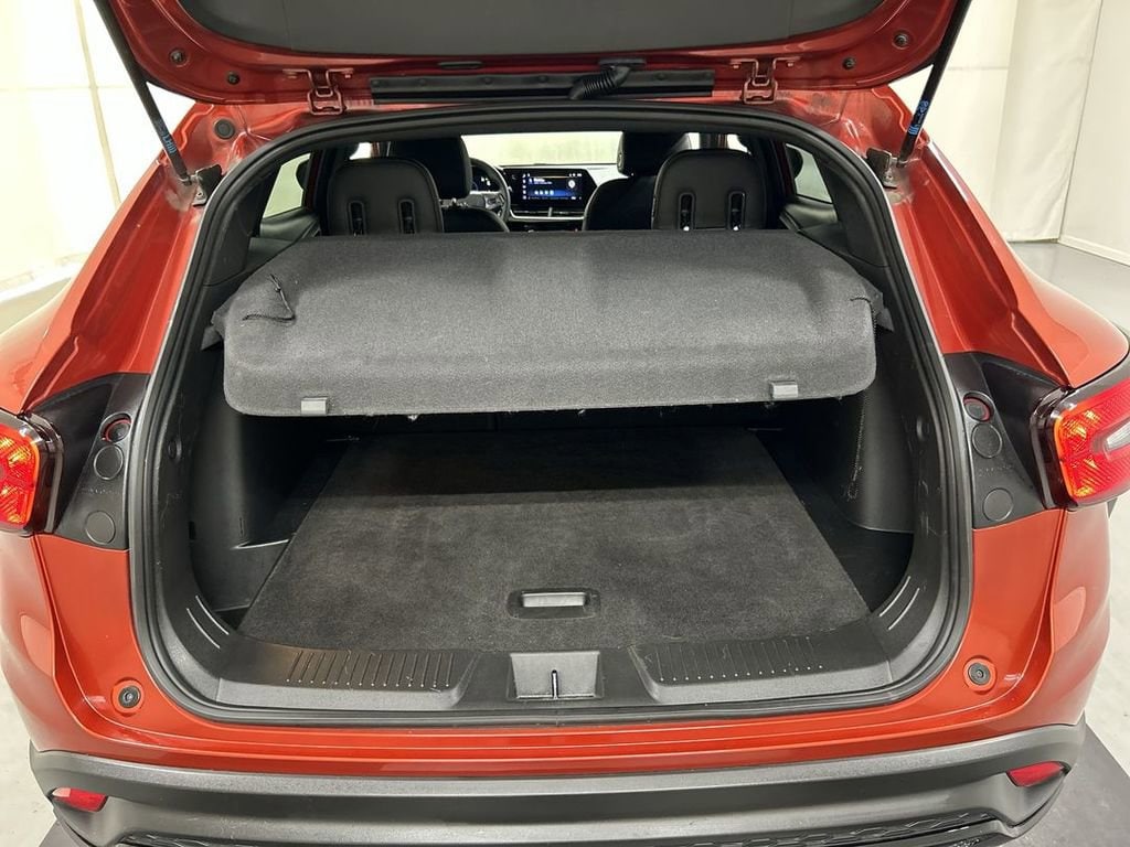 2024 Chevrolet Trax RS - Photo 21