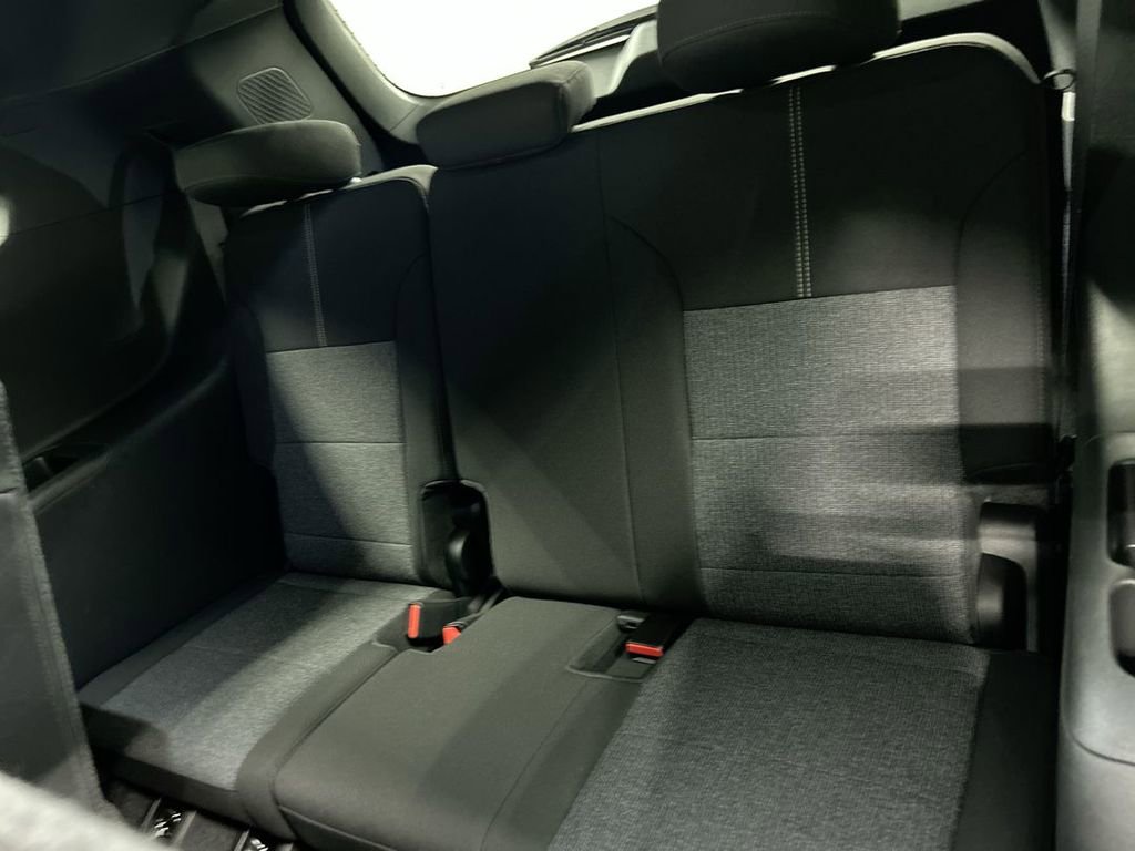 2025 GMC Acadia Elevation - Photo 20