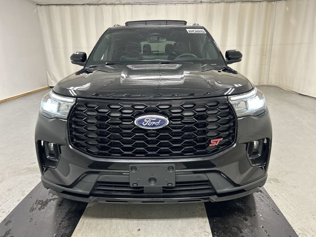 Used 2025 Ford Explorer ST SUV