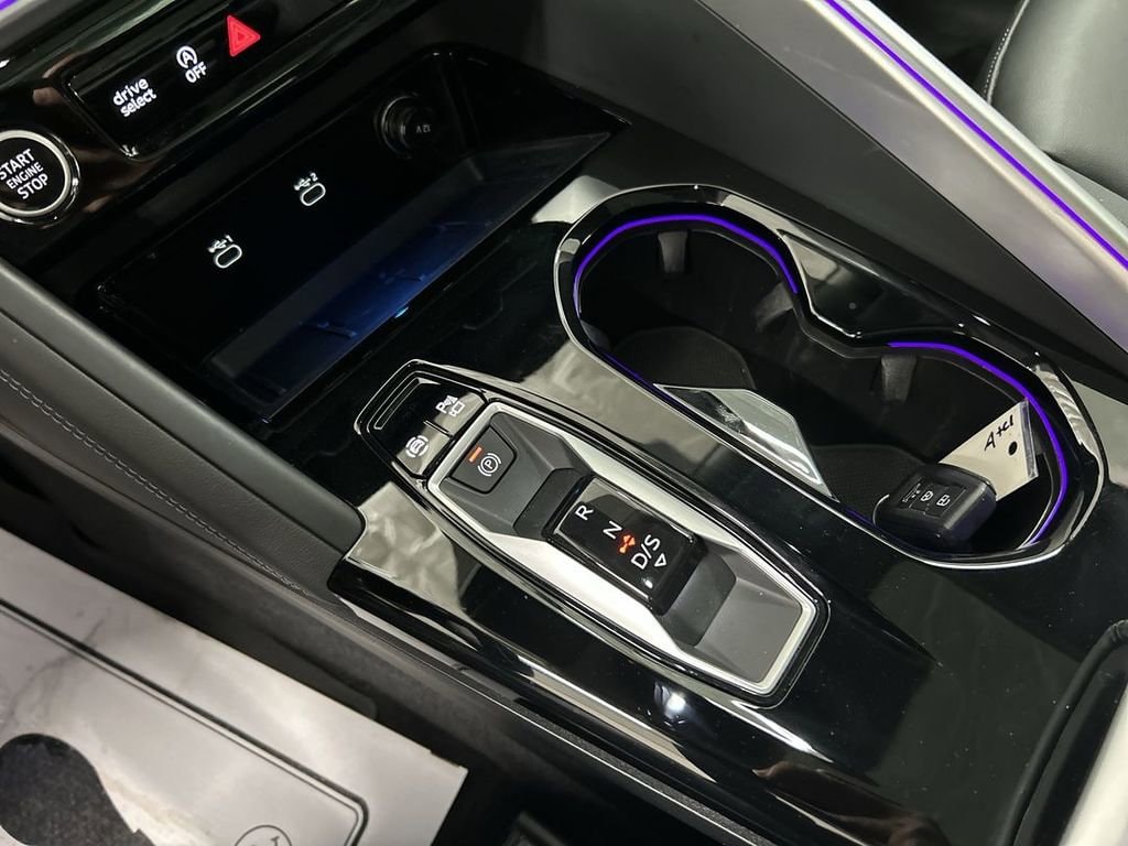 2025 Audi New Q5 Premium Plus - Photo 19