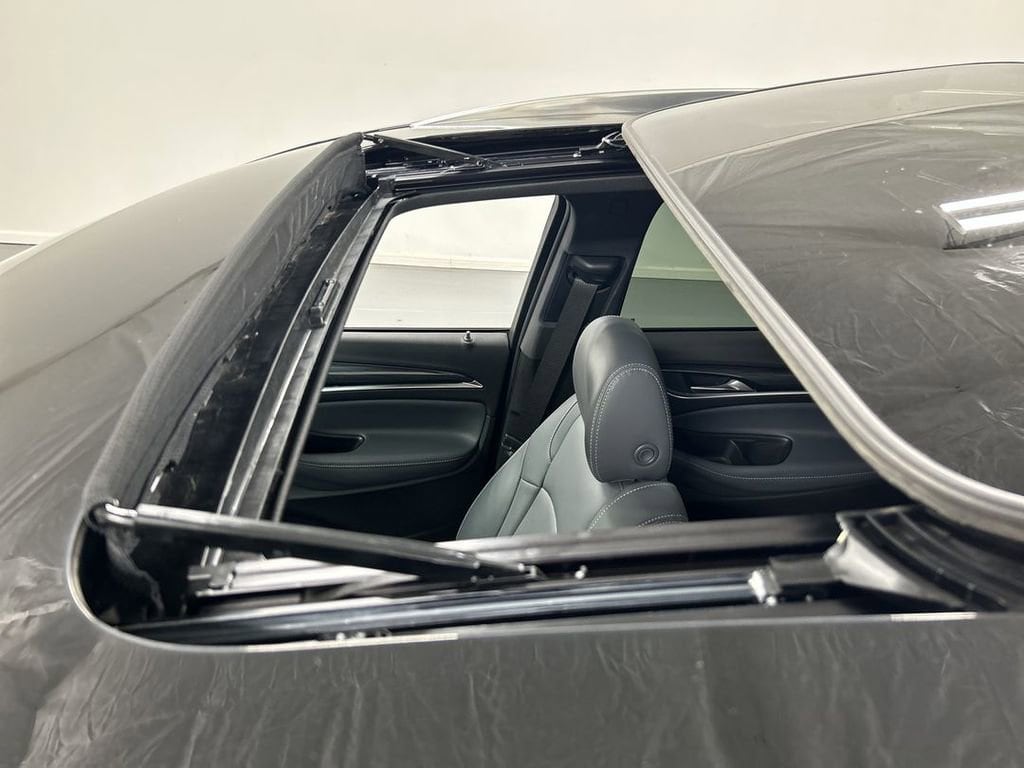 2023 Buick Enclave Essence - Photo 19