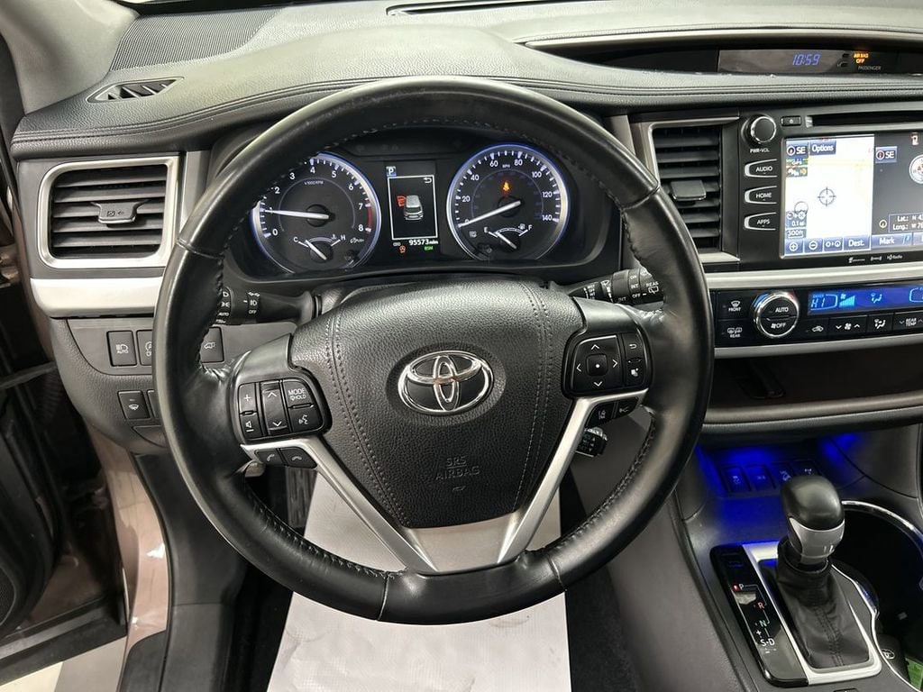 Used 2018 Toyota Highlander XLE SUV