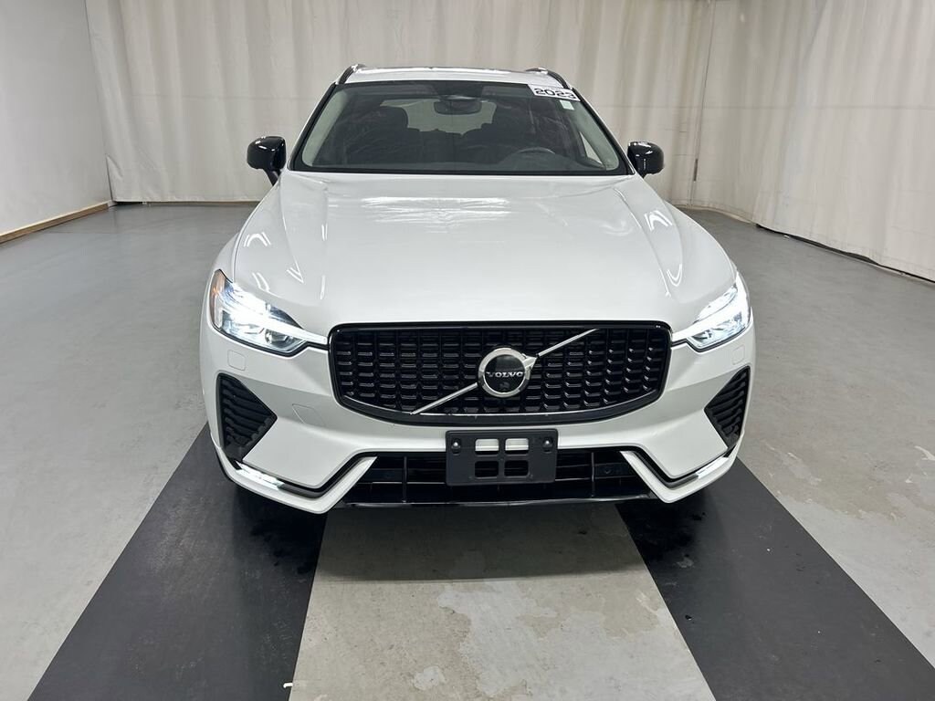 Used 2023 Volvo XC60 B5 Plus Dark Theme SUV