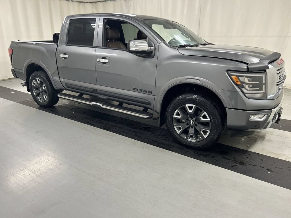 2023 Nissan Titan Platinum Reserve - Photo 2