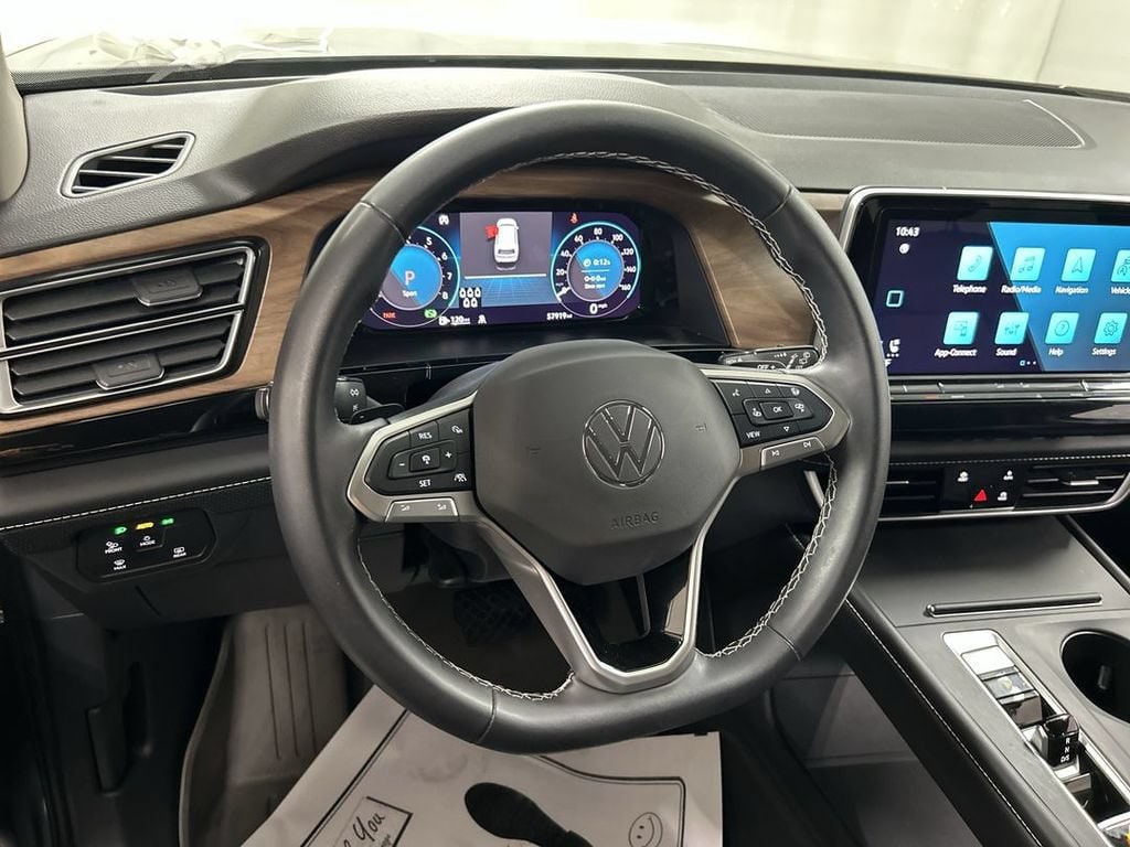 Used 2024 Volkswagen Atlas 2.0T SE SUV
