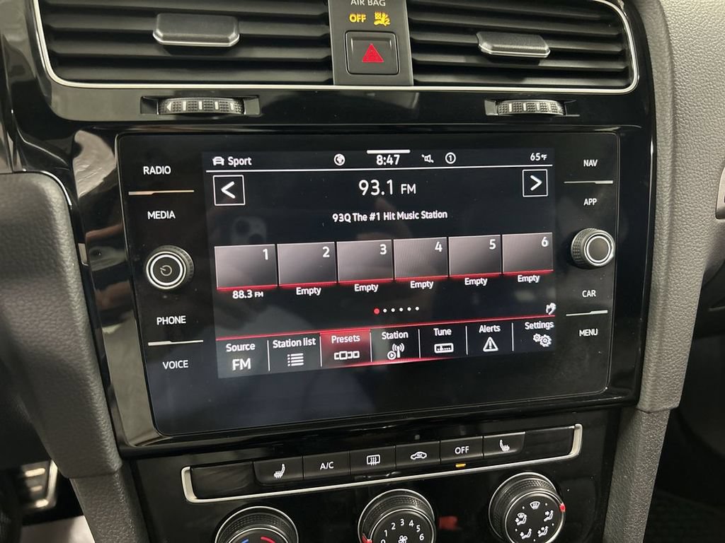 2021 Volkswagen Golf GTI SE - Photo 13