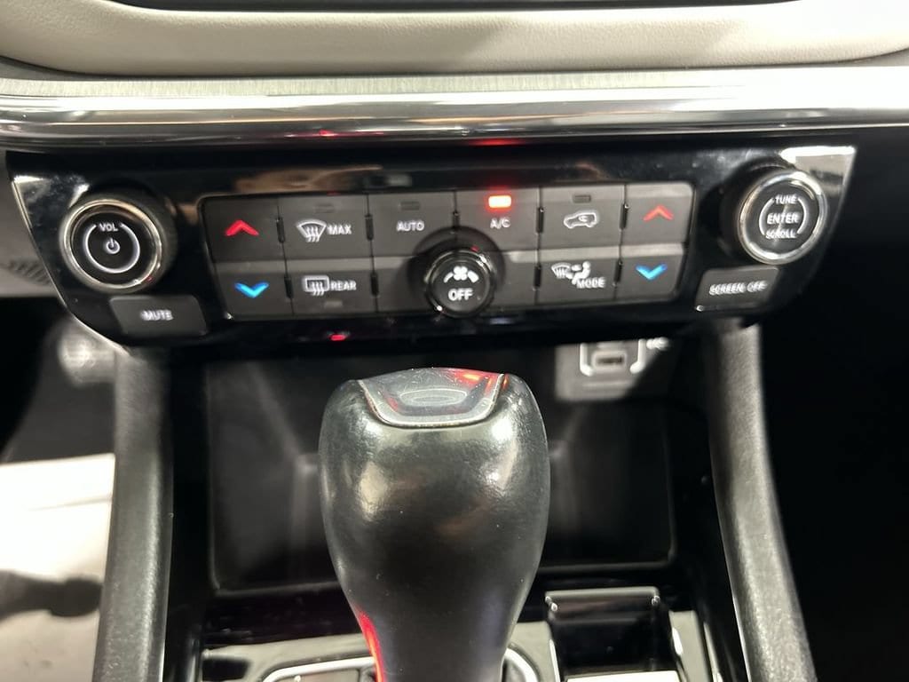 2022 Jeep Compass Limited - Photo 16